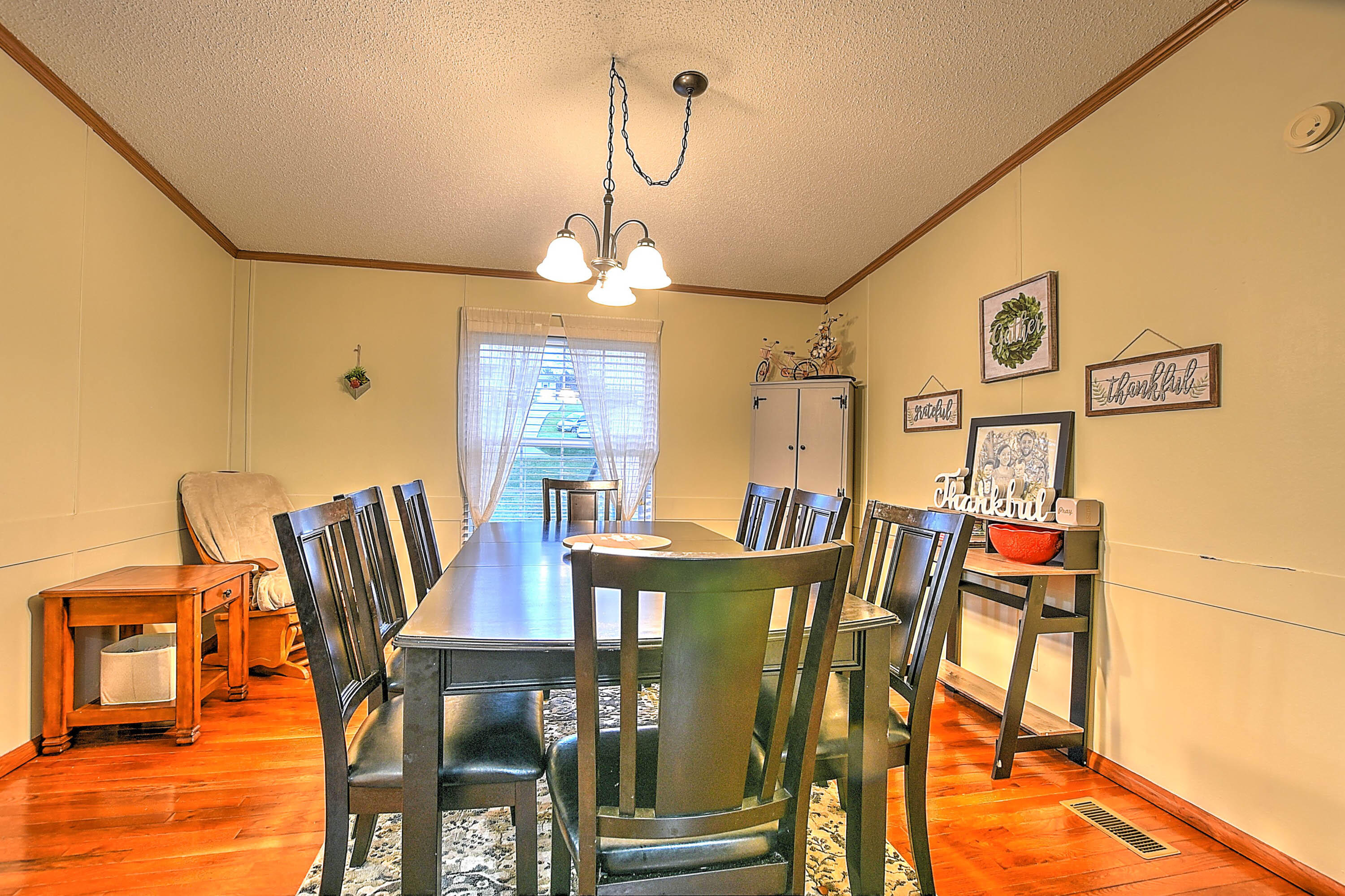 144 Earl Mc Kinney Road Elizabethton, TN 37643 - Photo 10 of 29 Earl McKinney-18