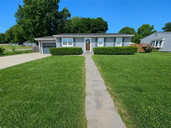 3610 South 42nd Terrace, St. Joseph, MO 64503