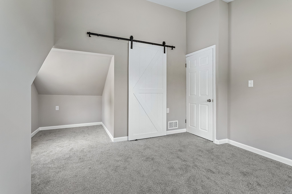 521 McCarthy Road Lemont, IL 60439 - Photo 13 of 36
