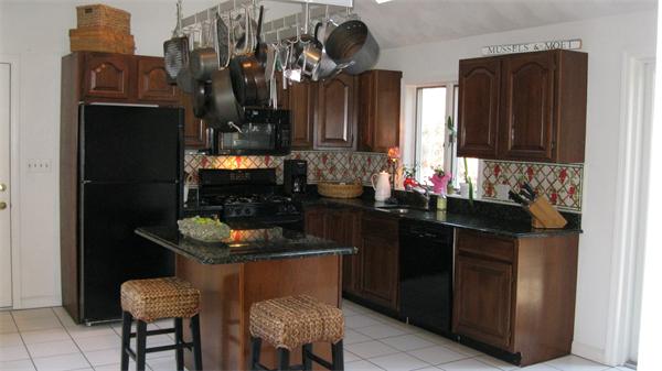 68 Whitmar Road Barnstable, MA 02635 - Photo 5 of 24 Gallery Image 5
