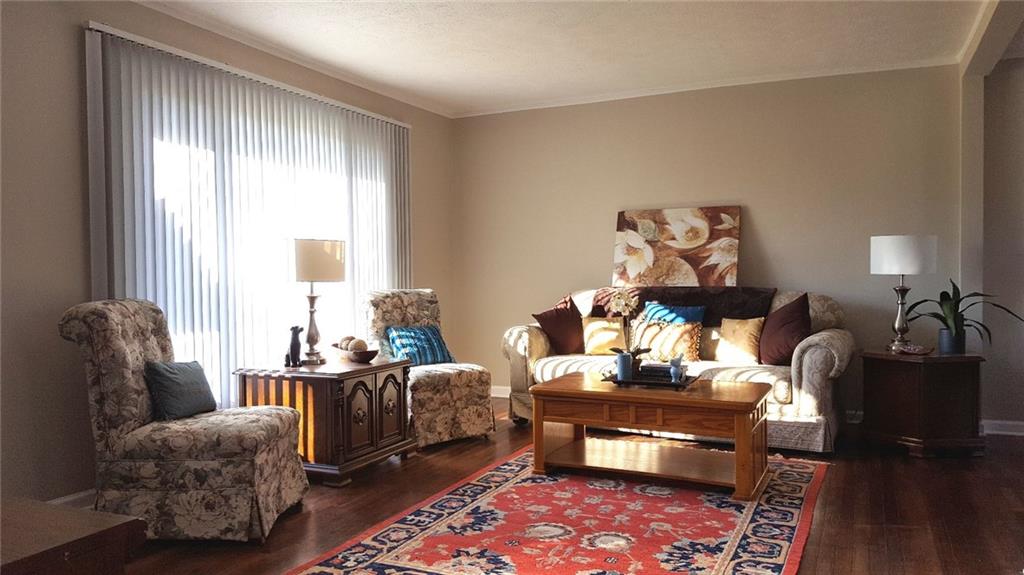6236 Radnor Road Indianapolis, IN 46226 - Photo 2 of 16 Gallery Image 2