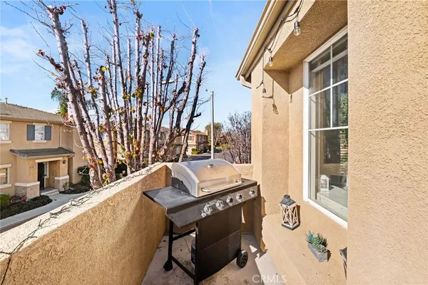 $499,999 | 39942 Alpine Union Street, Unit C, Murrieta, CA 92563