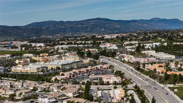 $499,999 | 39942 Alpine Union Street, Unit C, Murrieta, CA 92563