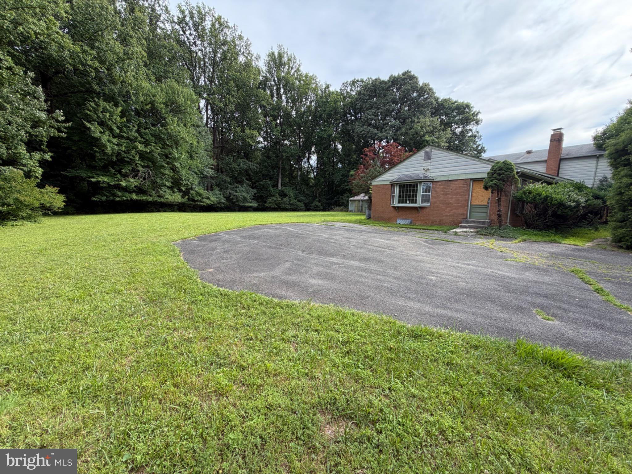 913 Windmill Lane Silver Spring, MD 20905 - Photo 18 of 19 Charming home on spacious green lot.