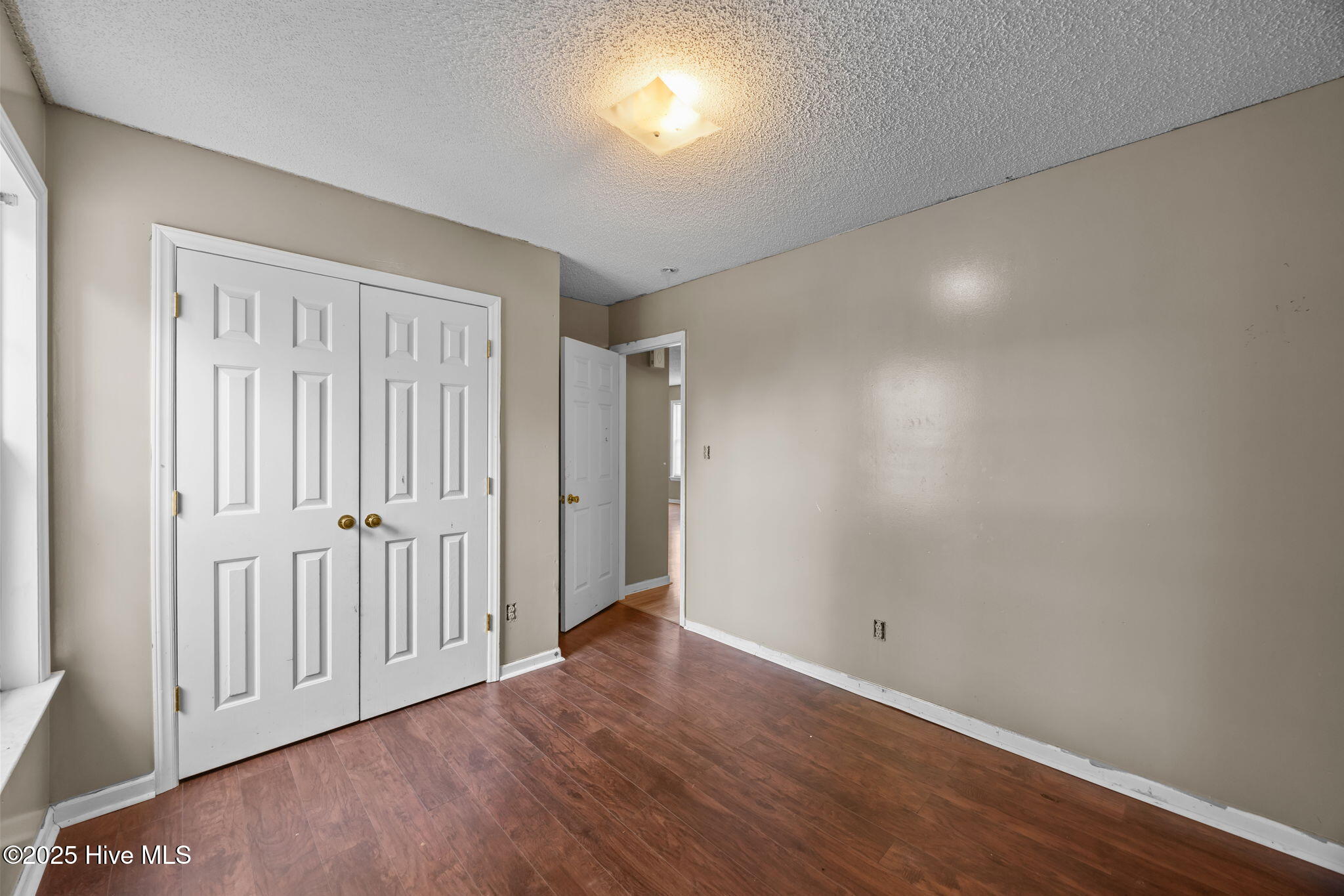 1403 Lockwood Road Kinston, NC 28501 - Photo 20 of 32 3rd Bedroom