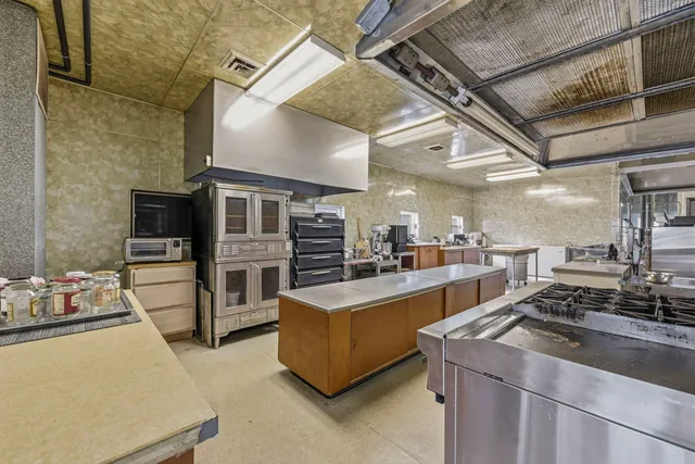 $2,500,000 | 10330 336th Avenue, Randall, WI 53181