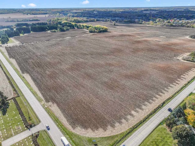 $2,500,000 | 10330 336th Avenue, Randall, WI 53181