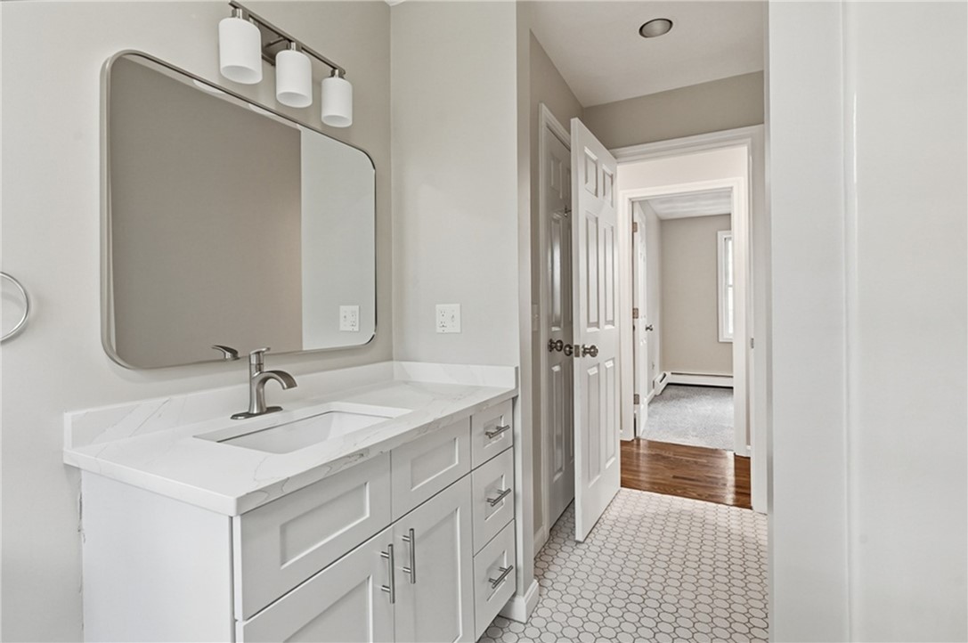 52 Mockingbird Drive Exeter, RI 02822 - Photo 13 of 35