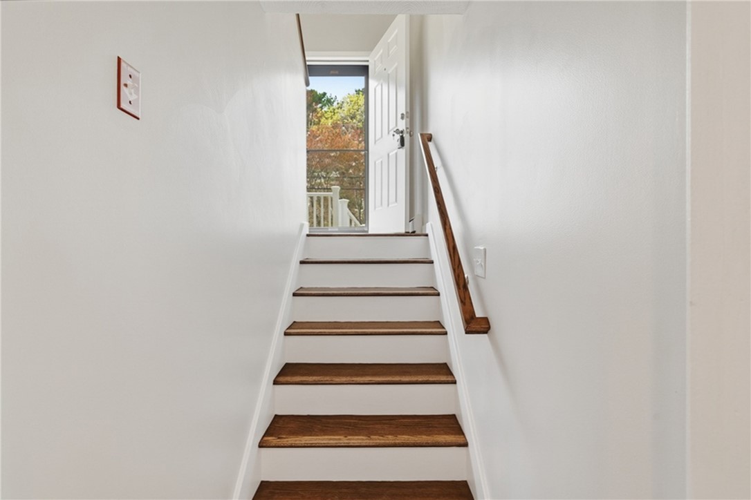 52 Mockingbird Drive Exeter, RI 02822 - Photo 23 of 35