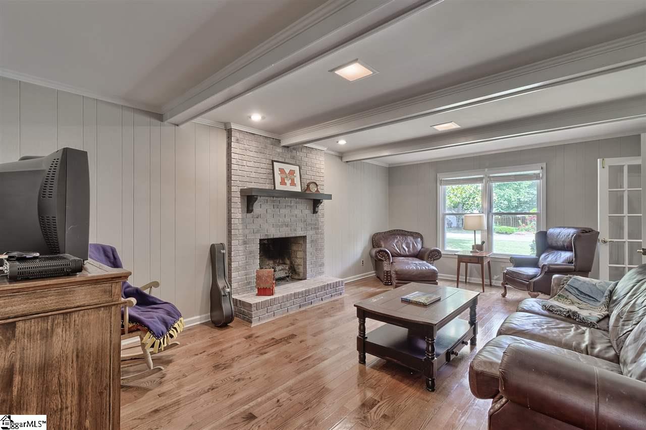 112 Pigeon Point Greenville, SC 29607 - Photo 16 of 36 Gallery Image 16