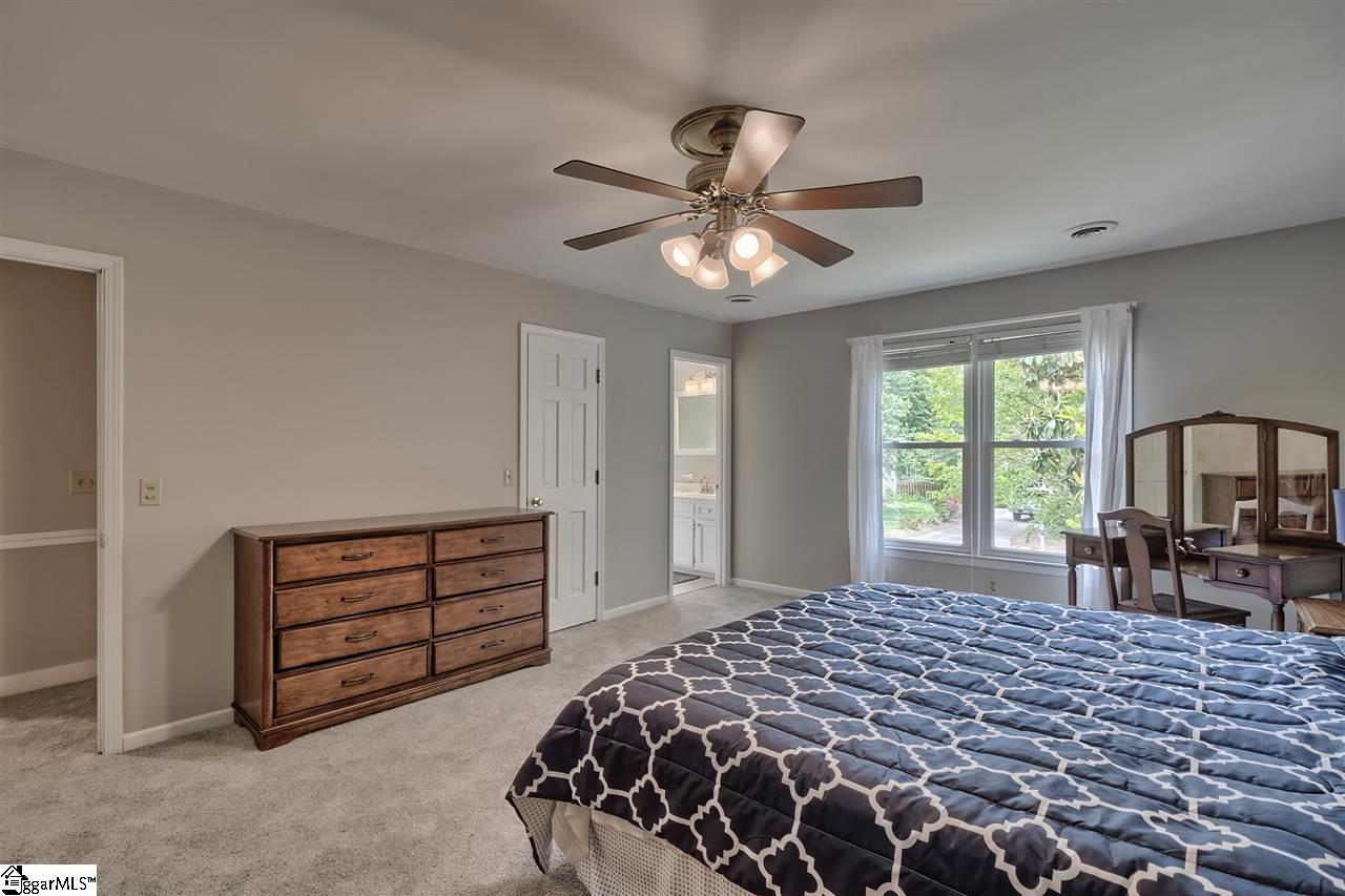 112 Pigeon Point Greenville, SC 29607 - Photo 29 of 36 Gallery Image 29