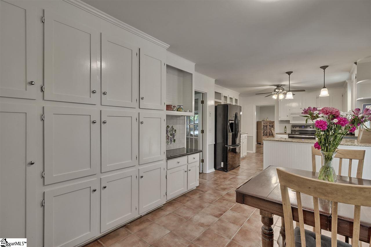 112 Pigeon Point Greenville, SC 29607 - Photo 32 of 36 Gallery Image 32