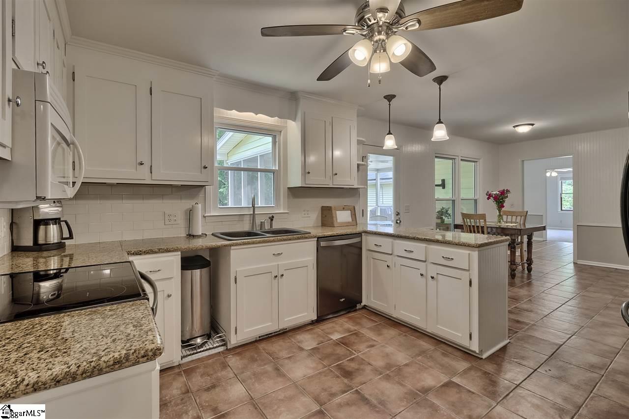 112 Pigeon Point Greenville, SC 29607 - Photo 33 of 36 Gallery Image 33