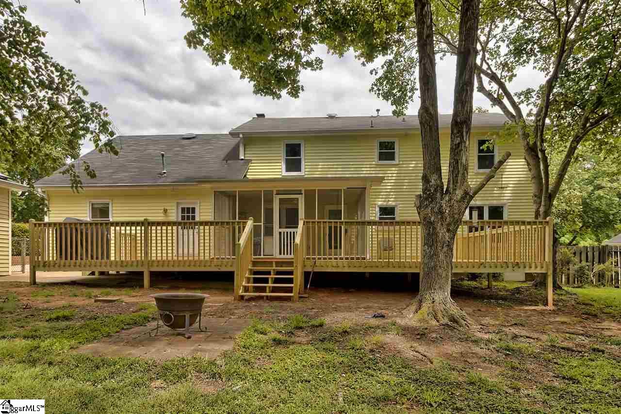 112 Pigeon Point Greenville, SC 29607 - Photo 10 of 36 Gallery Image 10