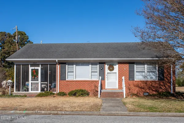 $225,000 | 202 Phillips Street, Hertford, NC 27944
