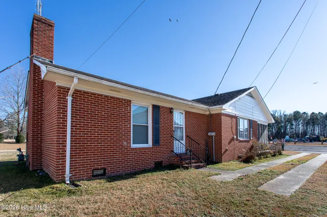 $225,000 | 202 Phillips Street, Hertford, NC 27944