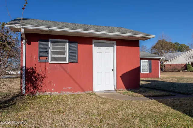 $225,000 | 202 Phillips Street, Hertford, NC 27944