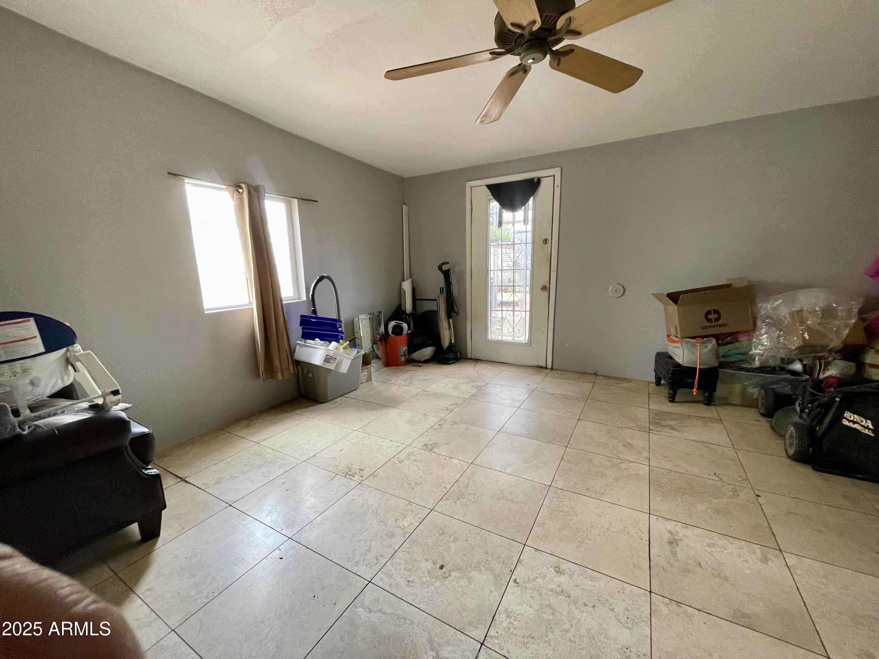 2804 West Coronado Road Phoenix, AZ 85009 - Photo 8 of 19 room