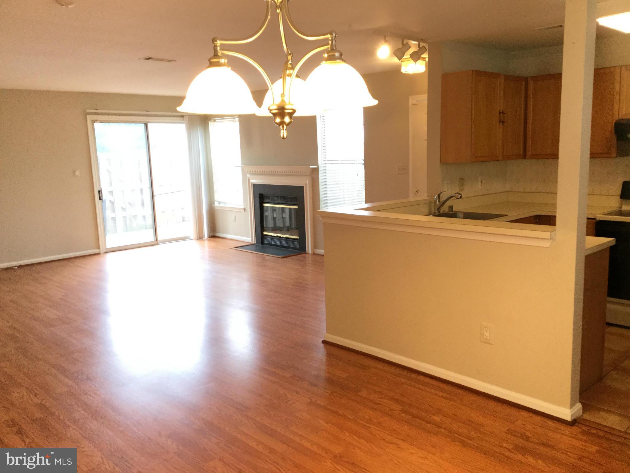 11025 Sentry Ridge Road, Unit 10 Manassas, VA 20109 - Photo 4 of 6 Dining Room