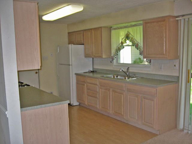 2109 South Arlington Road Muncie, IN 47302 - Photo 3 of 9 Gallery Image 3