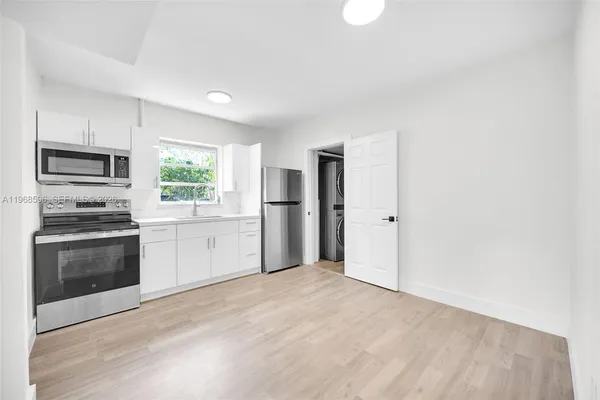 $2,800 | 503 Northwest 47th Terrace, Miami, FL 33127