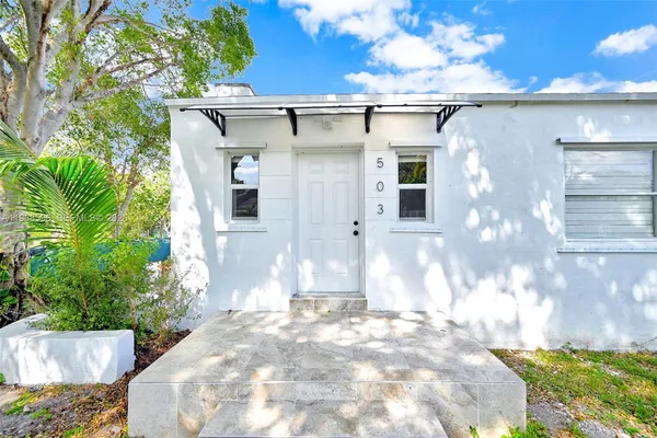 $2,800 | 503 Northwest 47th Terrace, Miami, FL 33127