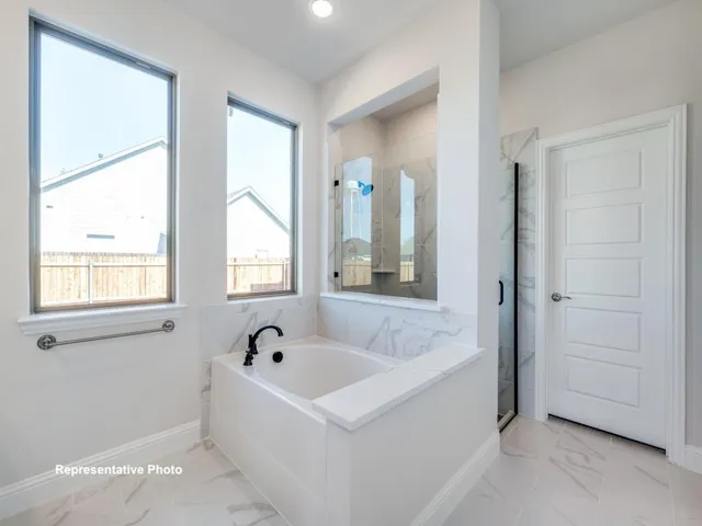 $444,990 | 325 Skeen Peak, Springtown, TX 76082