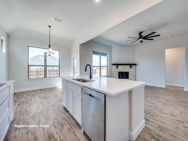 $444,990 | 325 Skeen Peak, Springtown, TX 76082