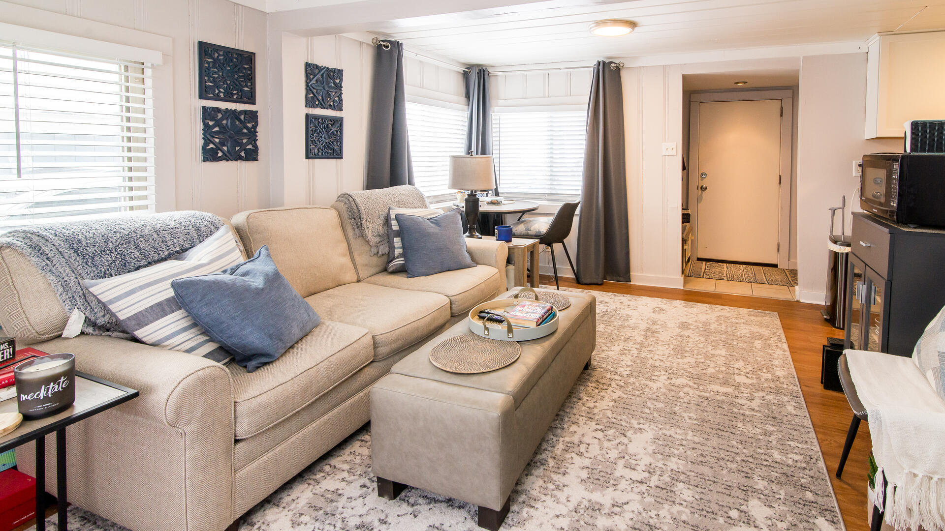 11291 East Shore Drive, Unit FRONT HOUSE Whitmore Lake, MI 48189 - Photo 5 of 16 007_31