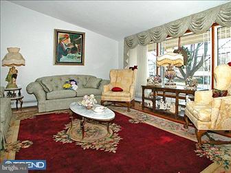 949 Irvin Road Huntingdon Valley, PA 19006 - Photo 3 of 6