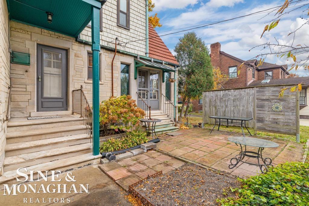 847 Barrington Road Grosse Pointe, MI 48230 - Photo 41 of 51 50193527-c02c3540-d8b1-46c5-86b4-8f0e8ddead98.JPG