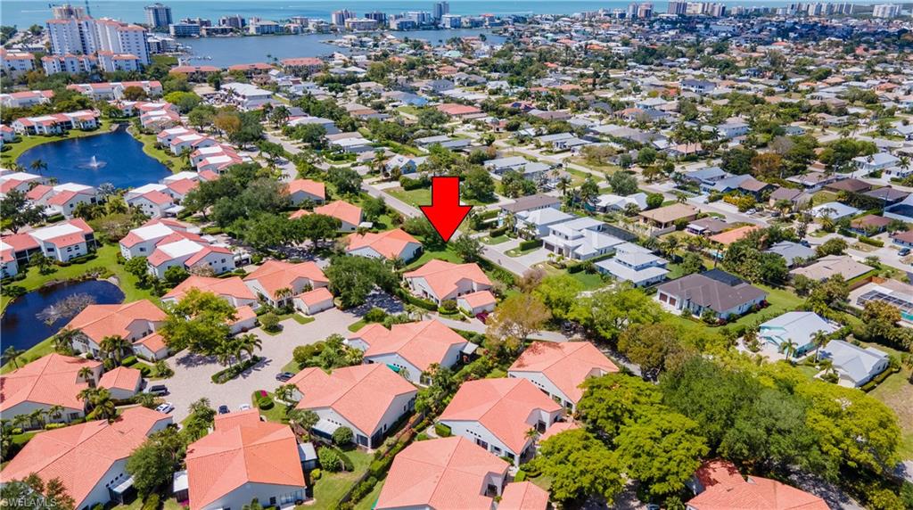 522 Beachwalk Circle Naples, FL 34108 - Photo 4 of 34