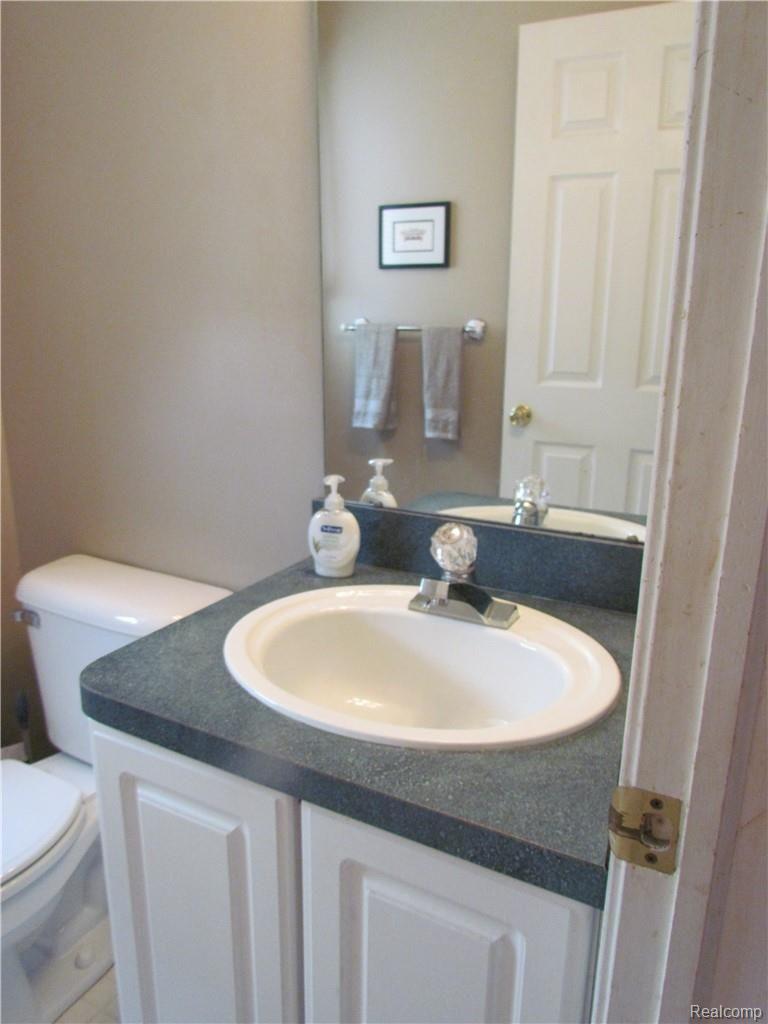 6979 Fox Hills Road Canton, MI 48187 - Photo 24 of 25 IMG_0684.JPG