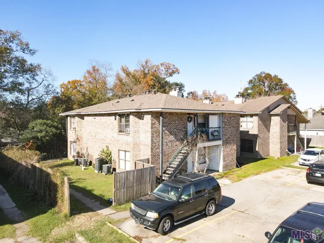 $350,000 | 814 Hammond Manor Drive, Baton Rouge, LA 70816