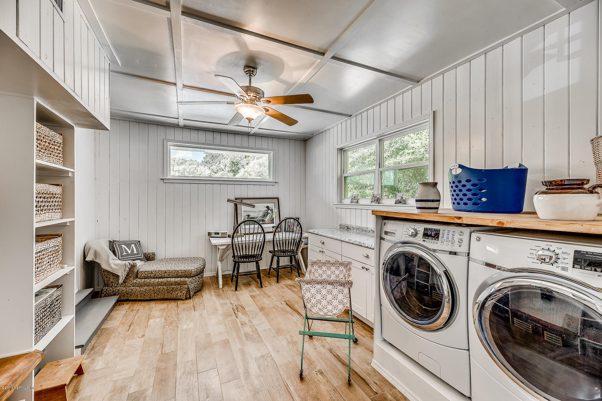 1073 Ibis Road Jacksonville, FL 32216 - Photo 18 of 32 laundry/mud room