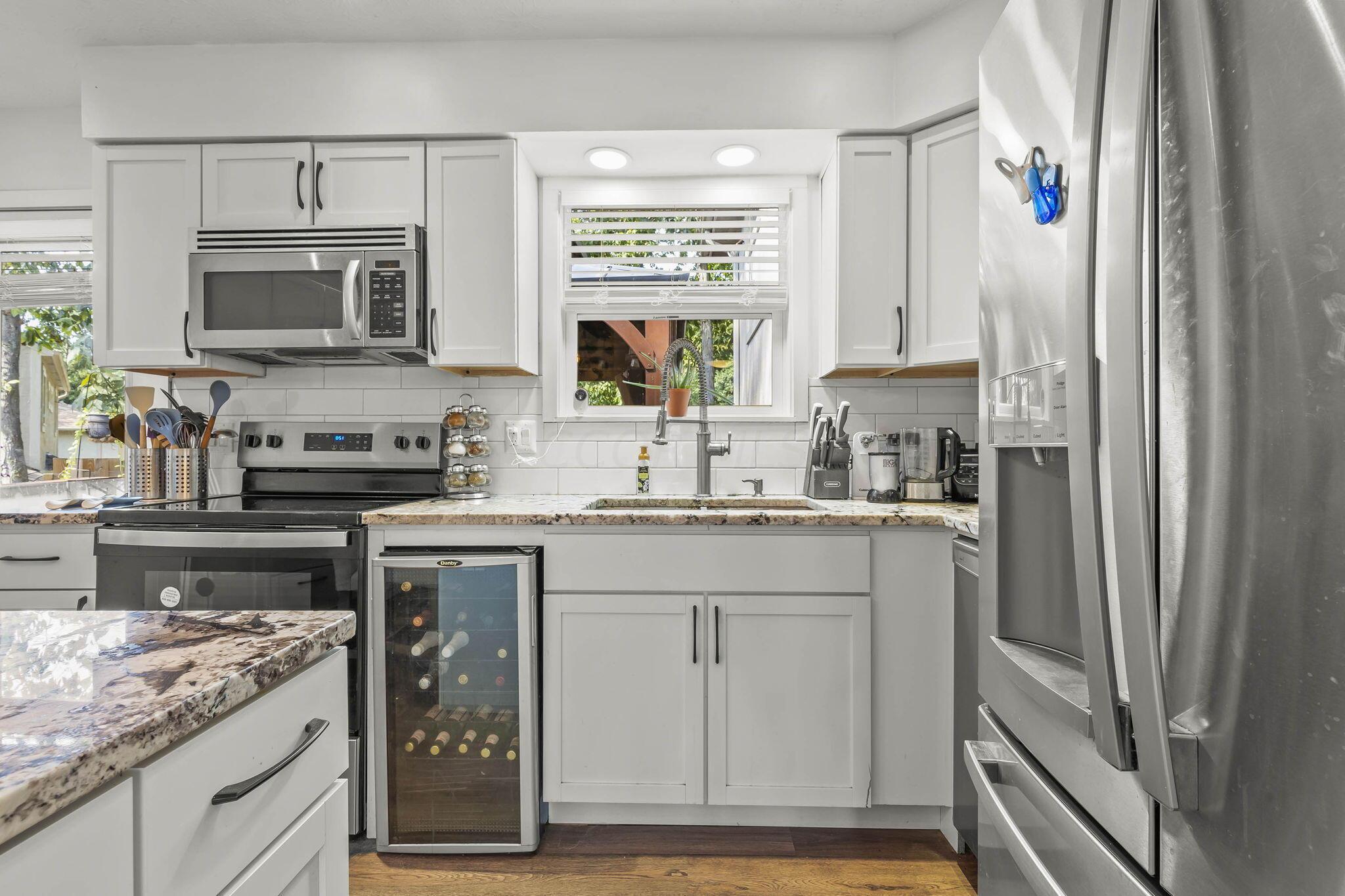 712 Cherrington Road Westerville, OH 43081 - Photo 14 of 45 Kitchen