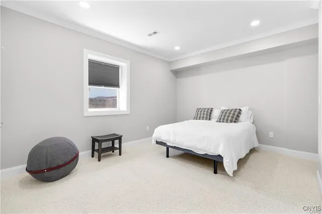 $2,000 | 238 Oriskany Boulevard, Unit 3, Whitestown, NY 13492