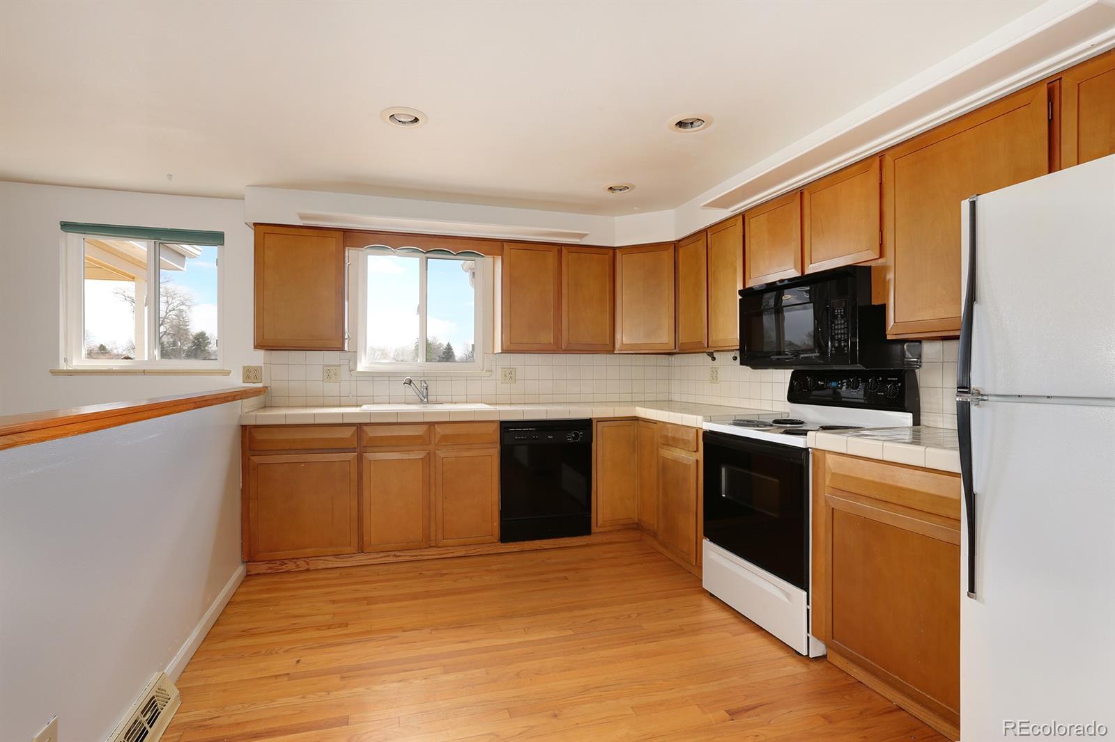 3405 Flower Street Wheat Ridge, CO 80033 - Photo 9 of 21 Gallery Image 9