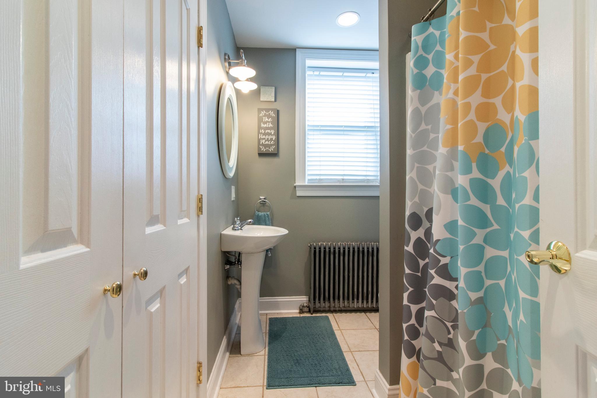 317-19 Rector Street Philadelphia, PA 19128 - Photo 18 of 30 Full Bathroom - 2nd Floor (Lighter Gray paint)