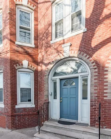 $2,800 | 324 Chelsea Street, Unit 3, Boston, MA 02128