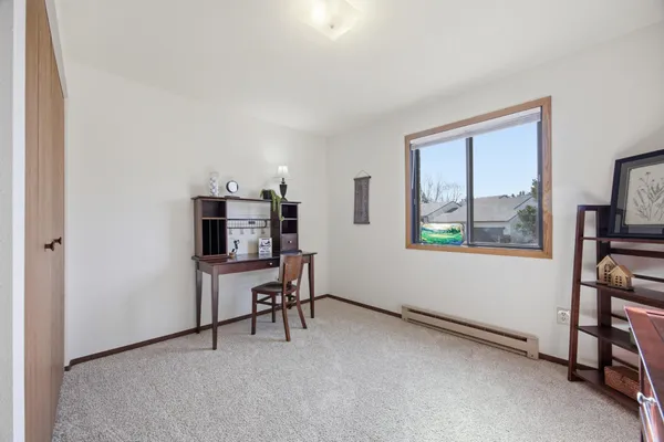$129,900 | 331 Prairiewood Circle South, Unit 202, Fargo, ND 58103