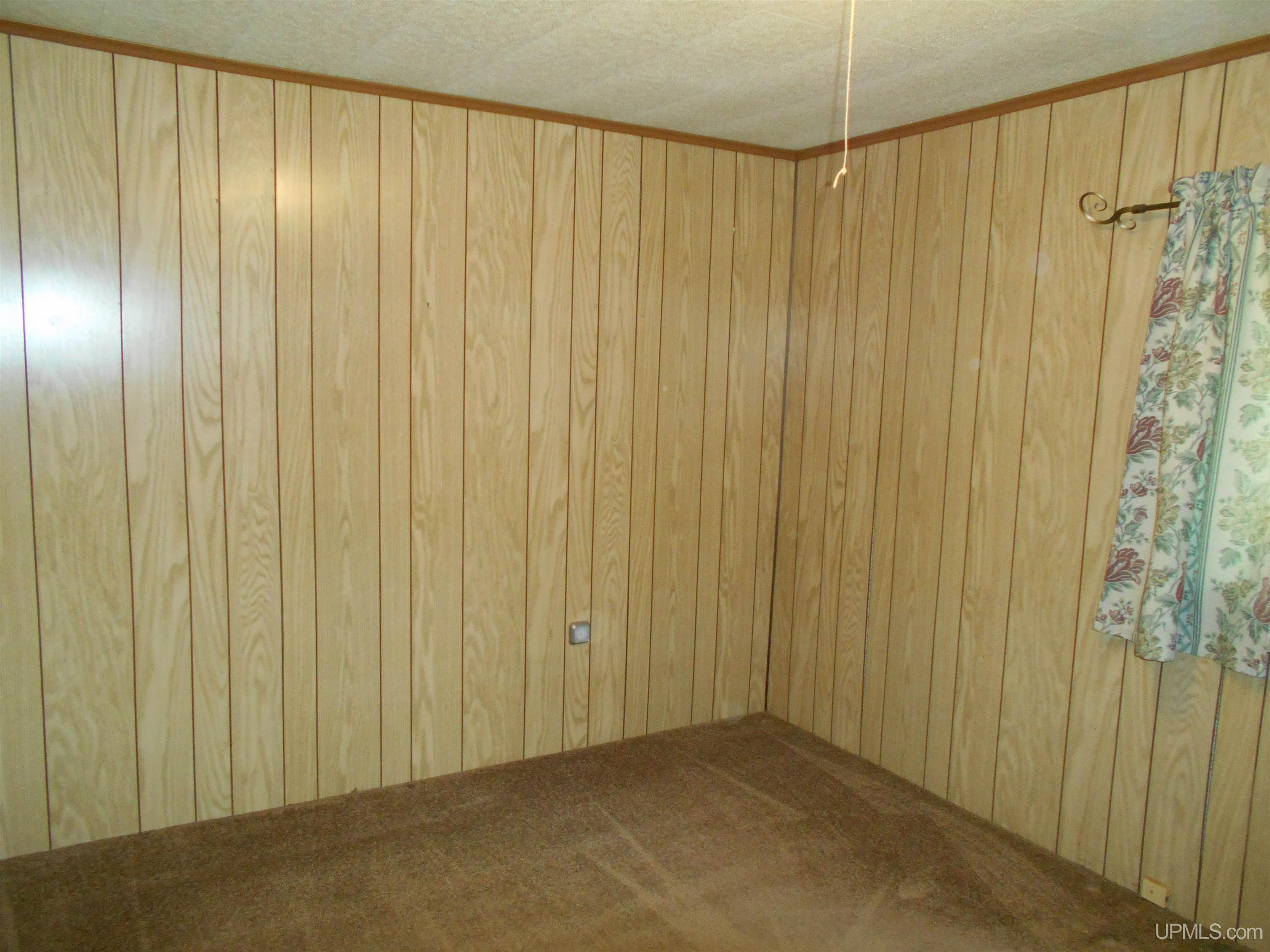 1727 N West Kendall Road Manistique, MI 49854 - Photo 21 of 49