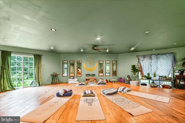 $750,000 | 1962 Tollgate Road, Palm, PA 18070