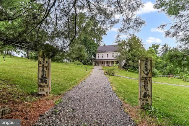 $750,000 | 1962 Tollgate Road, Palm, PA 18070