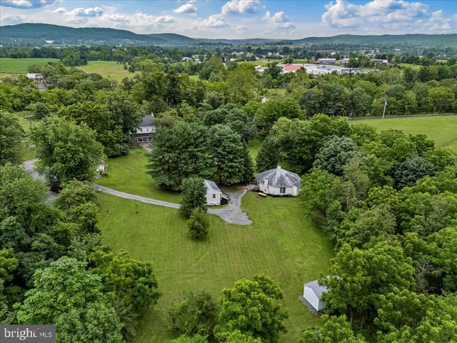 $750,000 | 1962 Tollgate Road, Palm, PA 18070