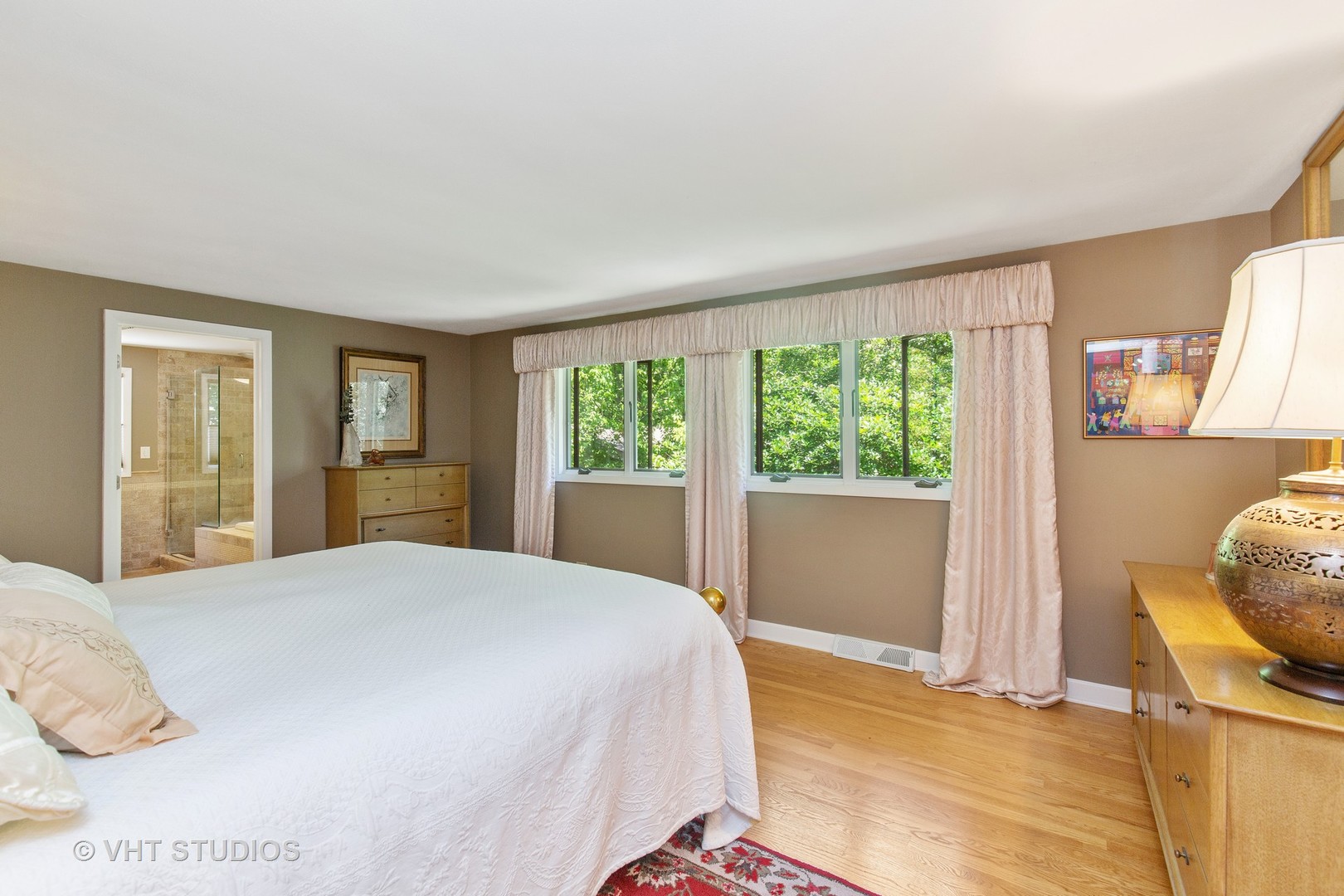 465 Riverside Drive Crystal Lake, IL 60014 - Photo 18 of 30 a bedroom with a bed and a window