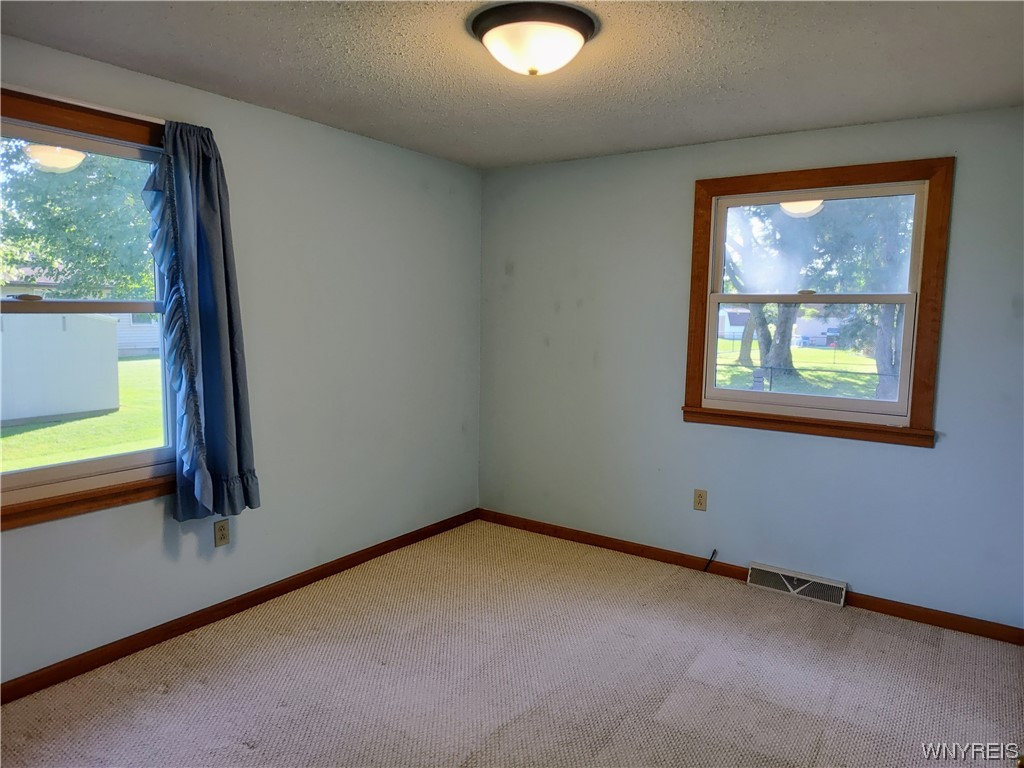 109 Losson Road Cheektowaga, NY 14227 - Photo 19 of 42