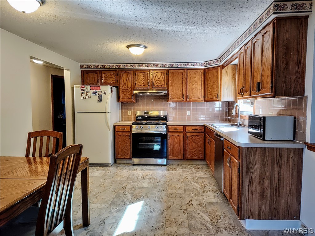 109 Losson Road Cheektowaga, NY 14227 - Photo 10 of 42