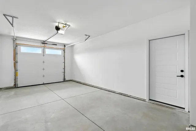 $247,831 | 424 North 2nd Street, Eldridge, IA 52748