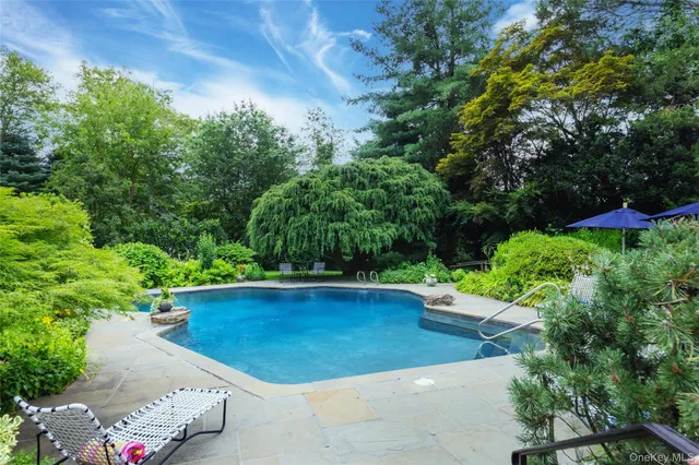 $1,875,000 | 9 Oxford Road, White Plains, NY 10605